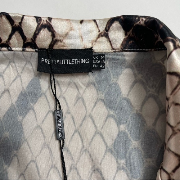 NWT PRETTY LITTLE THING “Grey Satin Snake Print Blazer Dress” - Picture 9 of 10